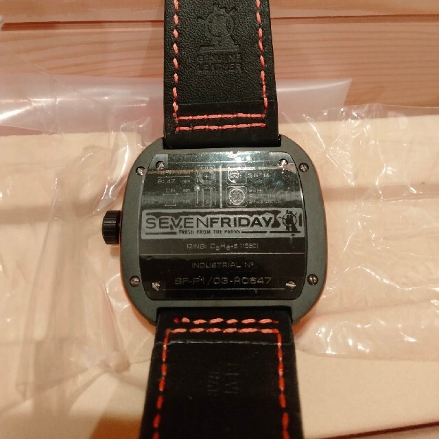 セブンフライデー SEVENFRIDAY SF-P1/03オレンジ自動巻き