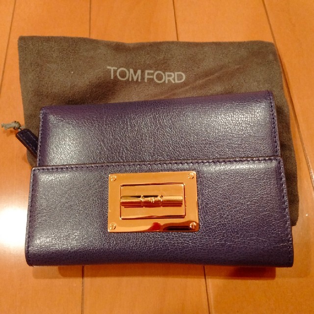 TOM FORD(トムフォード)のTOM FORD トムフォード レザー 革 財布 ウオレット Natalia 未 レディースのファッション小物(財布)の商品写真