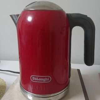 デロンギ(DeLonghi)のDeLonghi ケトル 赤 (電気ケトル)