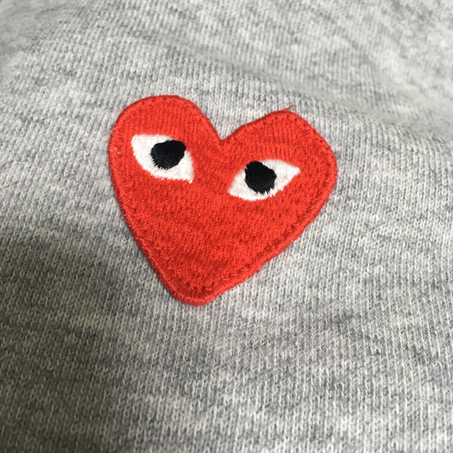 COMME des GARCONS(コムデギャルソン)のma様専用 PLAY comme des garcons パーカー M メンズのトップス(パーカー)の商品写真