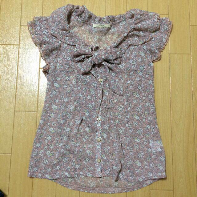 dazzlin(ダズリン)のdazzlin＊小花柄シフォントップス♡ レディースのトップス(カットソー(半袖/袖なし))の商品写真