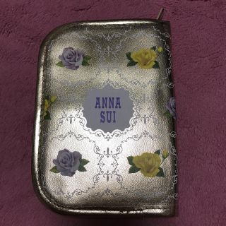 アナスイ(ANNA SUI)の売り切り  パスポートケース ゴールド(旅行用品)