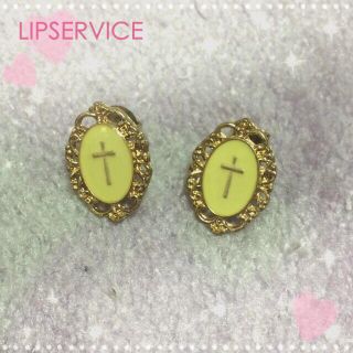 リップサービス(LIP SERVICE)のLIPクロスピアス(ピアス)