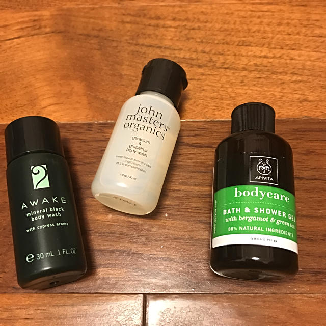 John Masters Organics(ジョンマスターオーガニック)の【新品】オーガニックボディソープ ミニセット コスメ/美容のボディケア(ボディソープ/石鹸)の商品写真