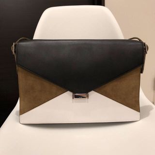 セリーヌ(celine)の【美品】CELINE ダイヤモンド ショルダー バッグ(ショルダーバッグ)