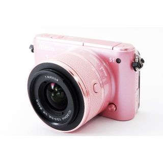 ニコン(Nikon)の★Wi-Fi付き！かわいいピンク★Nikon 1 S1 レンズキット(ミラーレス一眼)