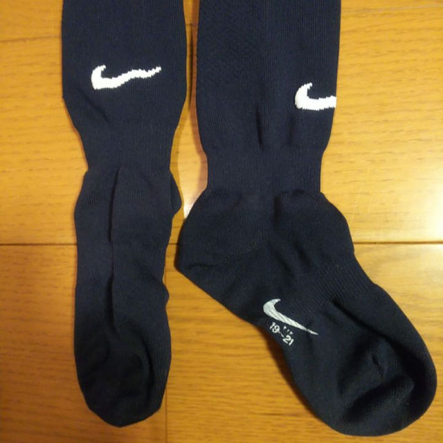 NIKE(ナイキ)の⚽️早い者勝ち⚽️NIKE サッカーストッキング スポーツ/アウトドアのサッカー/フットサル(その他)の商品写真