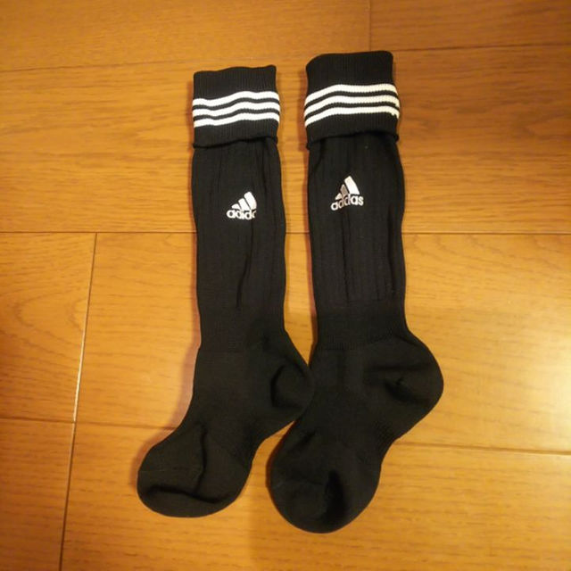 adidas(アディダス)のオススメ‼️adidas サッカーキッズストッキング スポーツ/アウトドアのサッカー/フットサル(その他)の商品写真