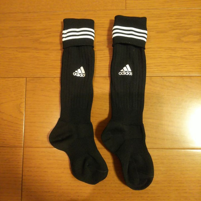 adidas(アディダス)のオススメ‼️adidas サッカーキッズストッキング スポーツ/アウトドアのサッカー/フットサル(その他)の商品写真