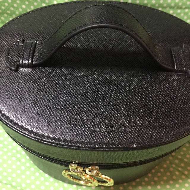 BVLGARI(ブルガリ)のBVLGARI 非売品 ノベルティー バニティーバック ブラック 送料込み レディースのバッグ(ハンドバッグ)の商品写真