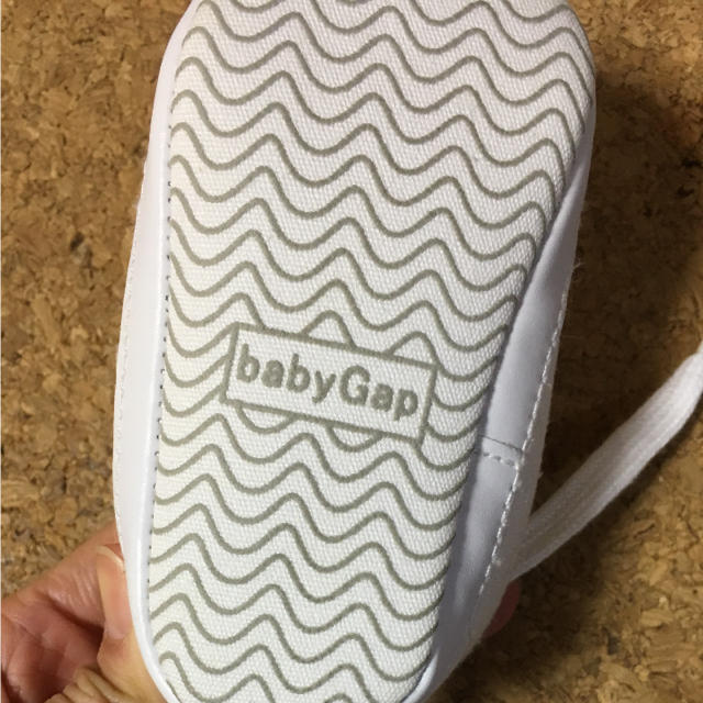 babyGAP(ベビーギャップ)の新品ベビーギャップ12cm キッズ/ベビー/マタニティのベビー靴/シューズ(~14cm)(スニーカー)の商品写真