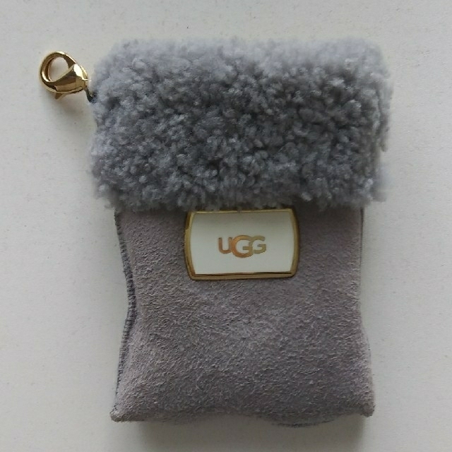 UGG - 【値下げ】UGG ムートンケースの通販 by Pinoko's shop｜アグならラクマ