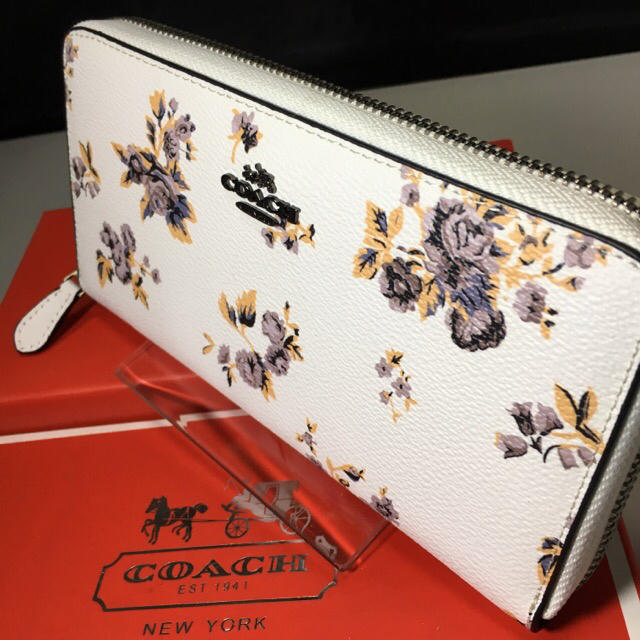 COACH(コーチ)の限定セール❣️新品コーチ長財布F59014プレーリーフラワー2017最新デザイン レディースのファッション小物(財布)の商品写真