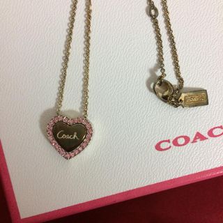 コーチ(COACH)のコーチ ネックレス ハート ピンク 可愛い COACH 箱 袋(ネックレス)