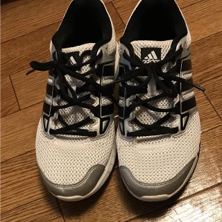 アディダス(adidas)のadidas スニーカー(スニーカー)