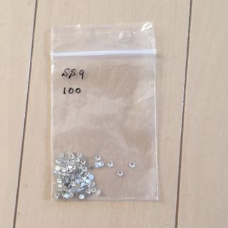 スワロフスキー(SWAROVSKI)の同梱できます スワロフスキー ラインストーン SS9 100粒 クリスタル 1(デコパーツ)