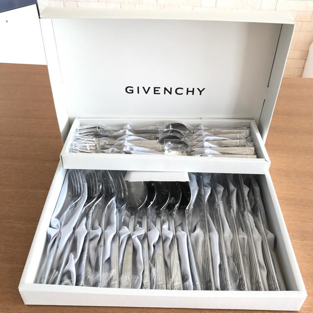 GIVENCHY - GIVENCHY カトラリーセット 25Pの通販 by niconico's shop ...