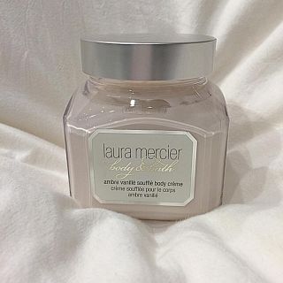 ローラメルシエ(laura mercier)の"laura mercier" ホイップドボディクリーム アンバーバニラ200g(ボディクリーム)