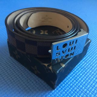 ルイヴィトン(LOUIS VUITTON)のフランスパリ製 ルイヴィトン LV メンズ男性用革ベルト (ベルト)