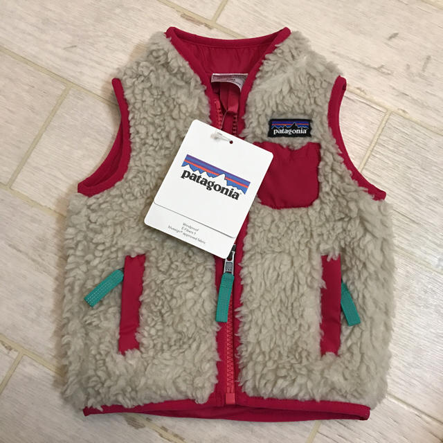 patagonia(パタゴニア)の新品タグ付☆patagonia baby retro-x vest☆ キッズ/ベビー/マタニティのベビー服(~85cm)(ジャケット/コート)の商品写真