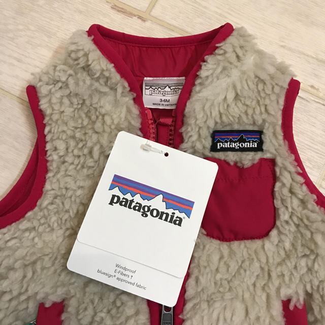 patagonia(パタゴニア)の新品タグ付☆patagonia baby retro-x vest☆ キッズ/ベビー/マタニティのベビー服(~85cm)(ジャケット/コート)の商品写真