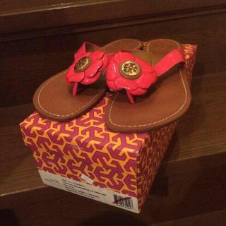 トリーバーチ(Tory Burch)のTORY BURCH♡フラワーサンダル(サンダル)