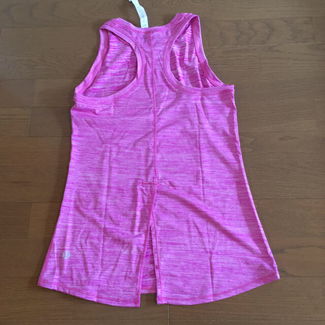 lululemon(ルルレモン)の*outlet* lululemon size4 tank top スポーツ/アウトドアのトレーニング/エクササイズ(ヨガ)の商品写真