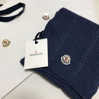 モンクレール(MONCLER)の新品 タグ付き モンクレール マフラー ヴィトン グッチ プラダ シャネル(マフラー/ショール)