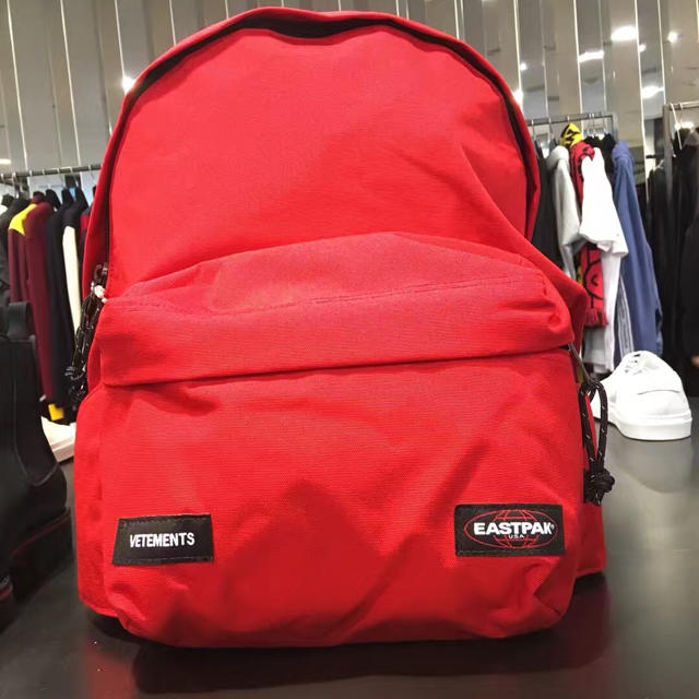 最初の Balenciaga - 本日限定価格17FW VETEMENTS×EASTPAK バック