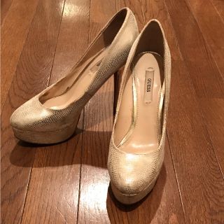 ゲス(GUESS)のGUESS ゴールド 9cmヒールパンプス💋✨✨✨(ハイヒール/パンプス)