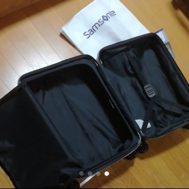 Samsonite(サムソナイト)の超美品！サムソナイト イノヴァ スピナー55 機内持ち込みサイズ スーツケース レディースのバッグ(スーツケース/キャリーバッグ)の商品写真