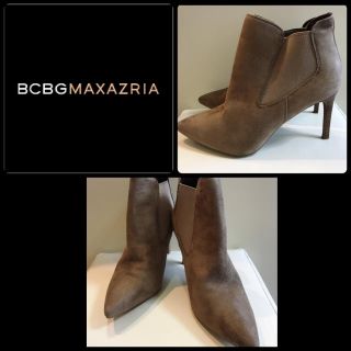 ビーシービージーマックスアズリア(BCBGMAXAZRIA)のchappi様専用ページです♡BCBG♡グレースエード ショートブーツ♡(ブーツ)