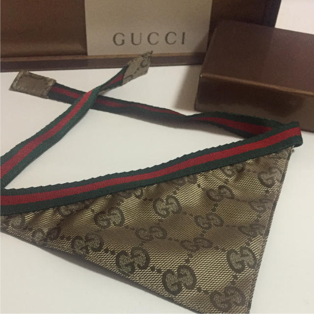 Gucci(グッチ)のGUCCI グッチ ペット 犬 バンダナ その他のペット用品(犬)の商品写真