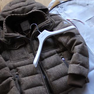 モンクレール(MONCLER)の⭕️york様【新品同様】国内正規品 希少色 千鳥柄 上級モデル (ダウンジャケット)