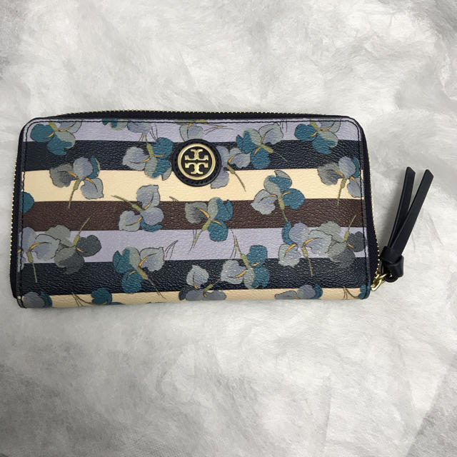 Tory Burch(トリーバーチ)の《最終SALE》トリーバーチ財布 レディースのファッション小物(財布)の商品写真