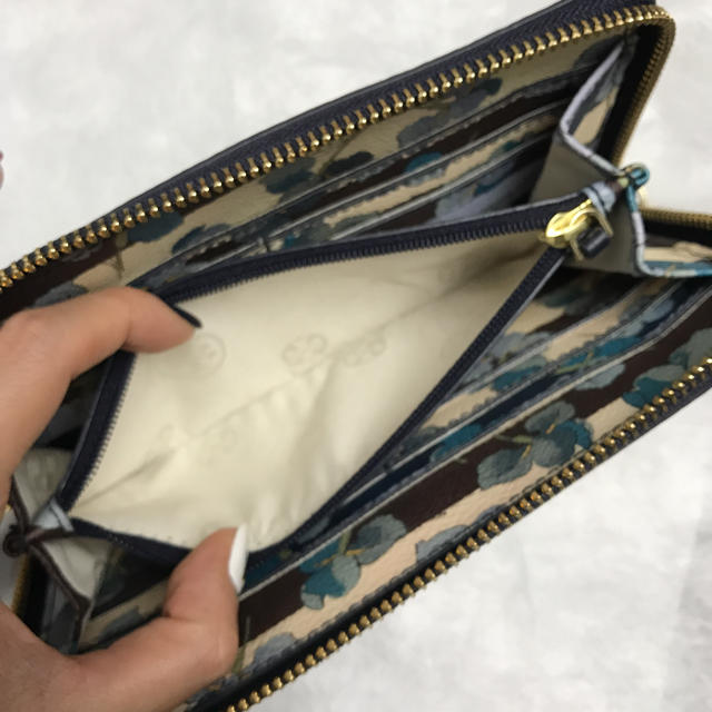 Tory Burch(トリーバーチ)の《最終SALE》トリーバーチ財布 レディースのファッション小物(財布)の商品写真