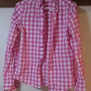 ロデオクラウンズ(RODEO CROWNS)のピンクチェックシャツ(シャツ/ブラウス(長袖/七分))