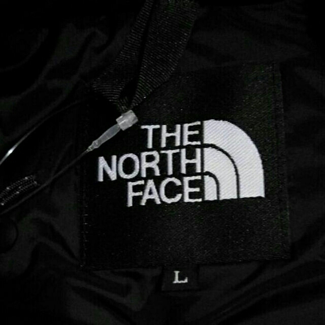 THE NORTH FACE(ザノースフェイス)のﾉｰｽﾌｪｲｽ ﾊﾞﾙﾄﾛﾗｲﾄ ｼﾞｬｹｯﾄ ｻｲｽﾞL メンズのジャケット/アウター(ダウンジャケット)の商品写真