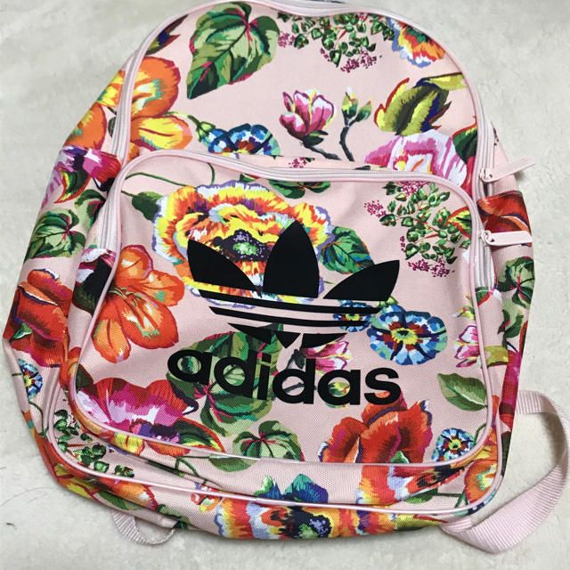 adidas(アディダス)の未使用 アディダス 完売 ピンク リュック レディースのバッグ(リュック/バックパック)の商品写真