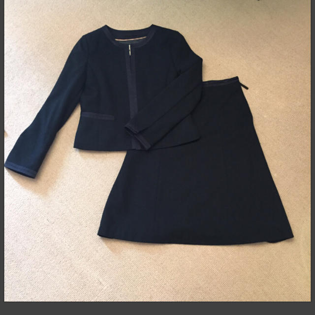 ROPE’(ロペ)のROPE ノーカラースーツ レディースのフォーマル/ドレス(スーツ)の商品写真