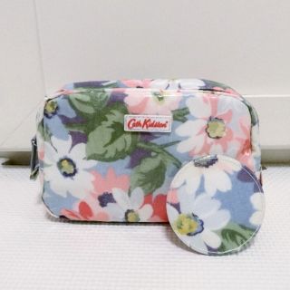 キャスキッドソン(Cath Kidston)の【新品】★Cath Kidson★キャスキットソン★ポーチ★ミラー付(ボディバッグ/ウエストポーチ)