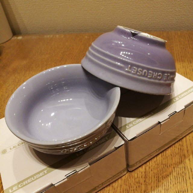 LE CREUSET(ルクルーゼ)の【新品】ル・クルーゼ　ミニボール2個セット　パステルパープル💜 インテリア/住まい/日用品のキッチン/食器(食器)の商品写真