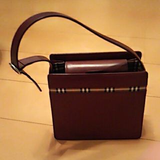 バーバリー(BURBERRY)のバーバリーハンドバッグ【BURBERRY】美品革バッグ(ハンドバッグ)