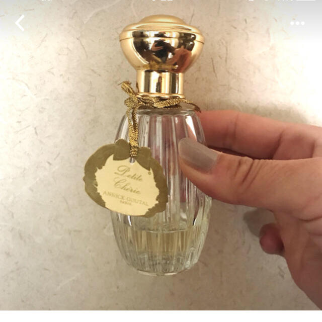 Annick Goutal(アニックグタール)の プチシェリー オードパルファン コスメ/美容の香水(香水(女性用))の商品写真