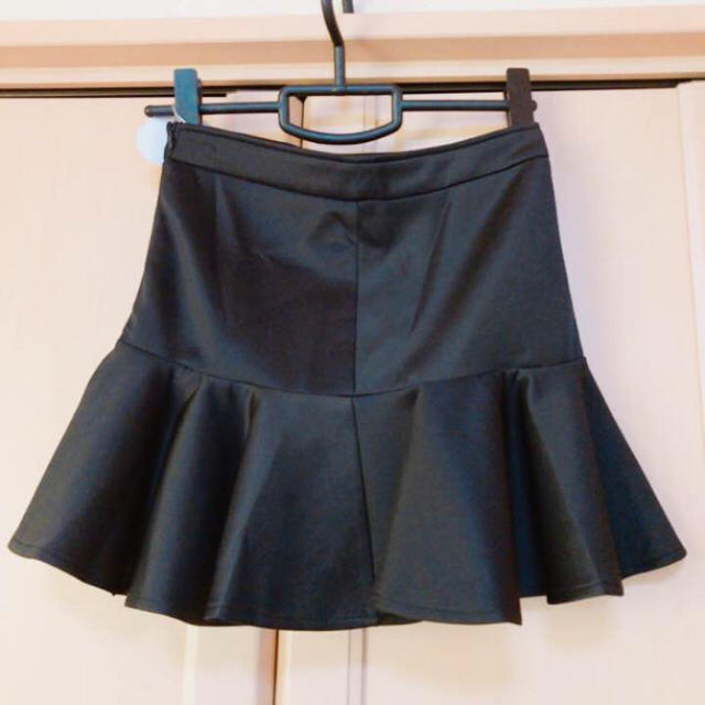 EmiriaWiz(エミリアウィズ)のエミリアウィズの黒のブレアミニスカート レディースのスカート(ミニスカート)の商品写真