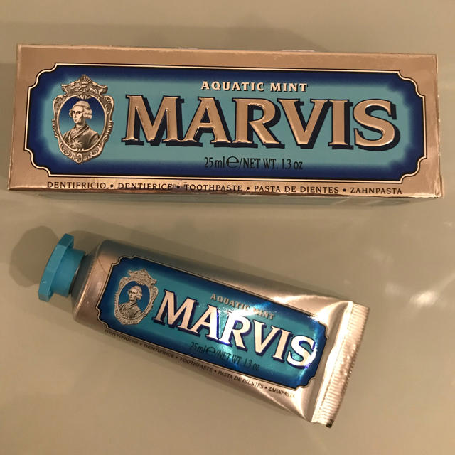 MARVIS(マービス)の新品 未開封 マービス MARVIS アクアティックミント 歯磨き粉 25ml  コスメ/美容のオーラルケア(歯磨き粉)の商品写真