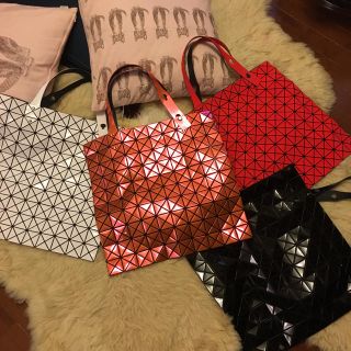 【希少】BAOBAO ISSEY MIYAKE トートバッグ　ミラー赤