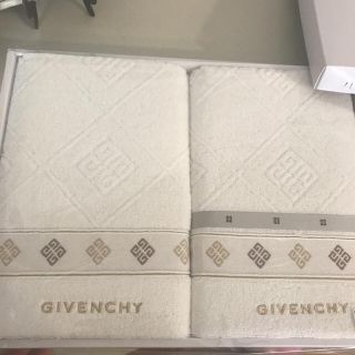 ジバンシィ(GIVENCHY)のジパンシー バスタオル(タオル/バス用品)