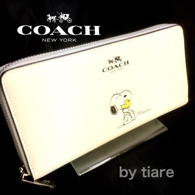 COACH(コーチ)の限定セール❣️新品コーチ×スヌーピー長財布F53773ホワイトラウンドファスナー レディースのファッション小物(財布)の商品写真