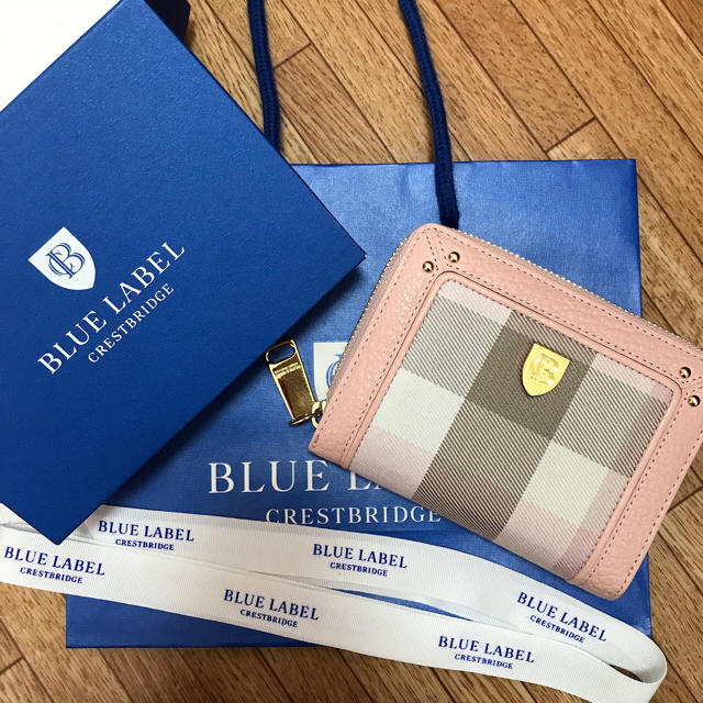 BURBERRY BLUE LABEL(バーバリーブルーレーベル)のブルーレーベル 財布 レディースのファッション小物(財布)の商品写真